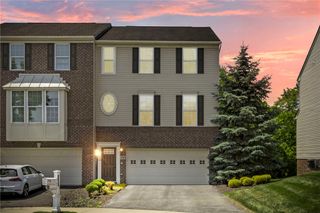 118 Maple Ridge Dr, Cecil, PA 15317