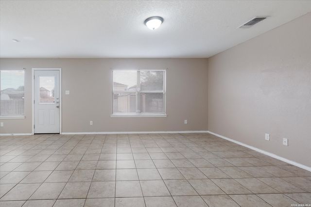 6634 Poseidon Way, Converse, TX 78109