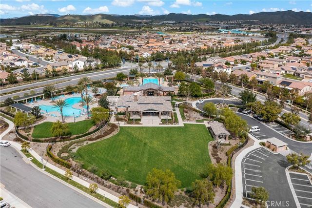 29325 Links, Lake Elsinore, CA 92530