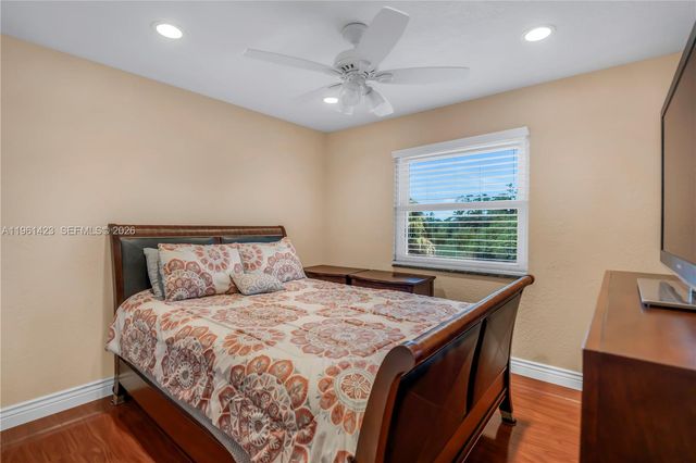 21451 Sawmill Ct, Boca Raton, FL 33498