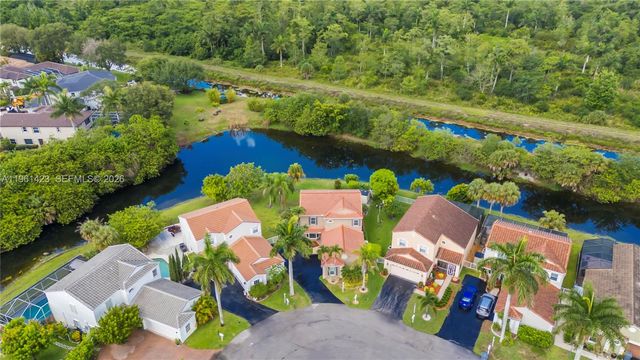 21451 Sawmill Ct, Boca Raton, FL 33498