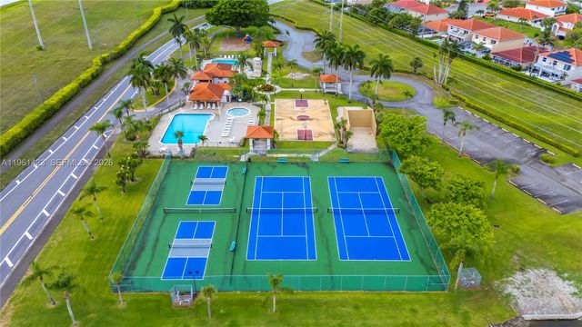 21451 Sawmill Ct, Boca Raton, FL 33498