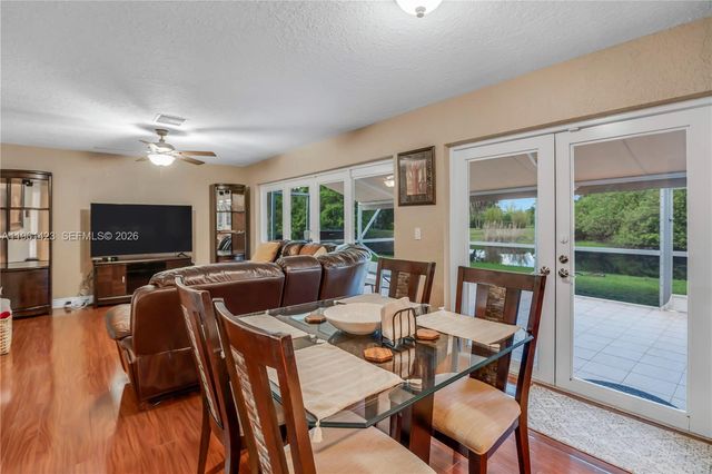 21451 Sawmill Ct, Boca Raton, FL 33498