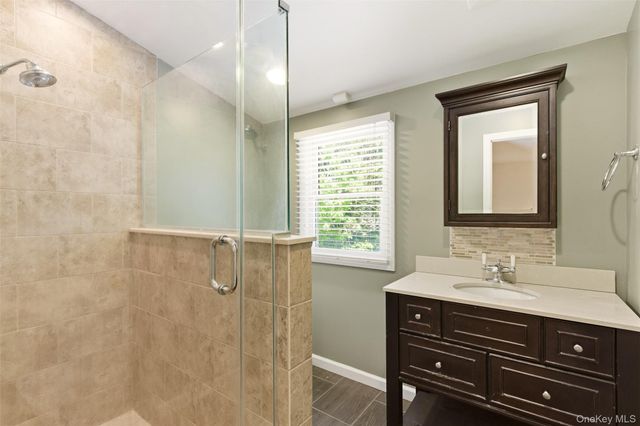 106 Vineyard Road, Huntington, NY 11743