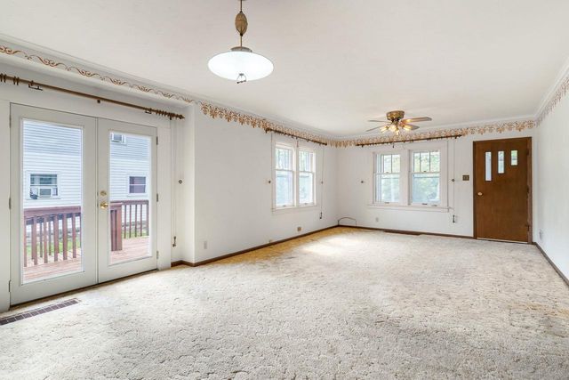 1004 ELMORE STREET, Green Bay, WI 54303