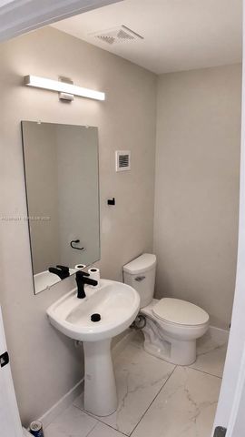 25813 SW 144th Ave, Homestead, FL 33032
