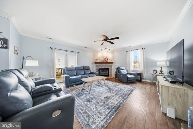 1221 CEDAR LN, Edgewater, MD 21037