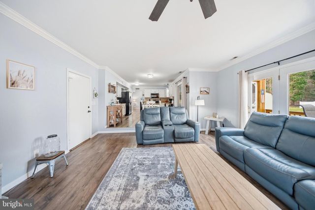 1221 CEDAR LN, Edgewater, MD 21037