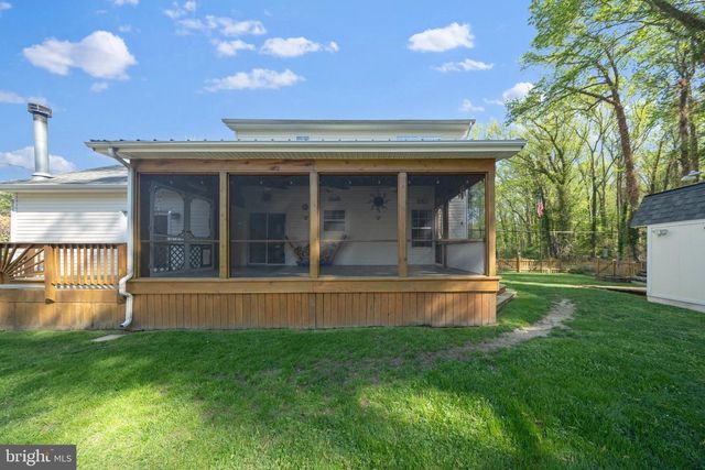 1221 CEDAR LN, Edgewater, MD 21037