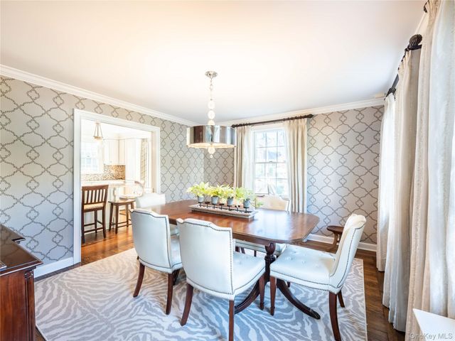 99 Thayer Road, Manhasset, NY 11030