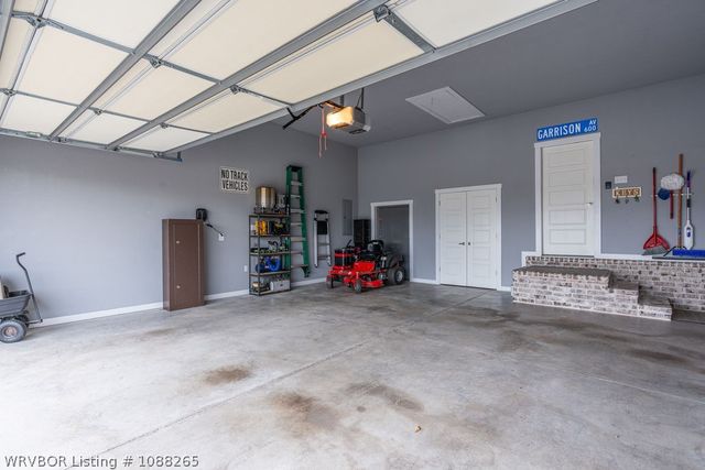 8108 Finches Grove, Fort Smith, AR 72908