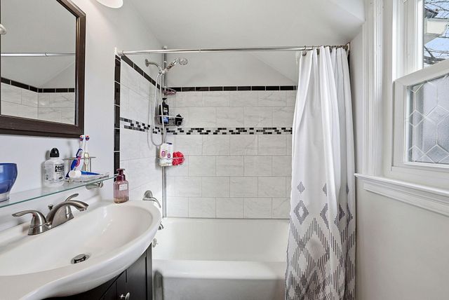 620 Salisbury Road, Columbus, OH 43204