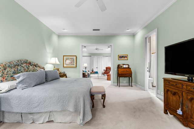 17 Stonecourt Circle, Dallas, TX 75225