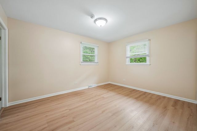 5112 Main Street, Lisle, IL 60532
