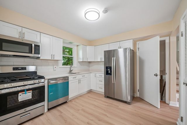 5112 Main Street, Lisle, IL 60532