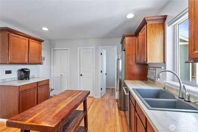 2316 36th, Bellingham, WA 98229
