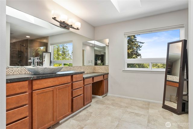 2316 36th, Bellingham, WA 98229