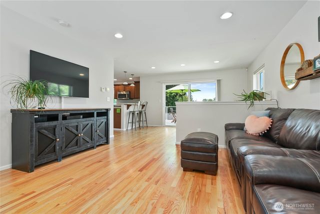 2316 36th, Bellingham, WA 98229