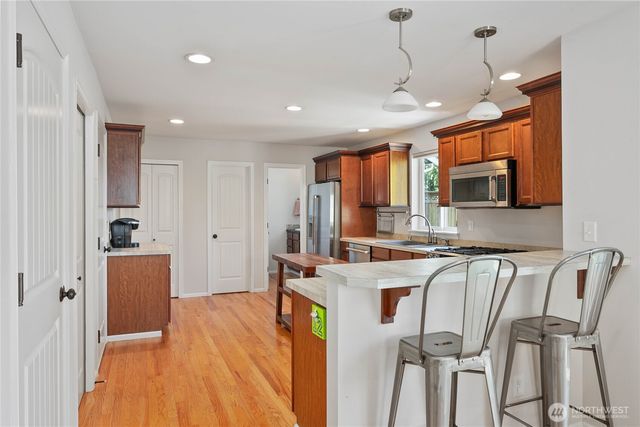 2316 36th, Bellingham, WA 98229