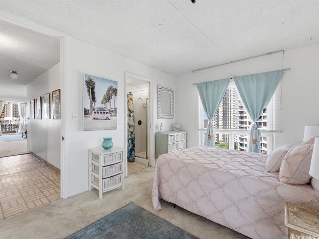 469 Ena Road 1901, Honolulu, HI 96815