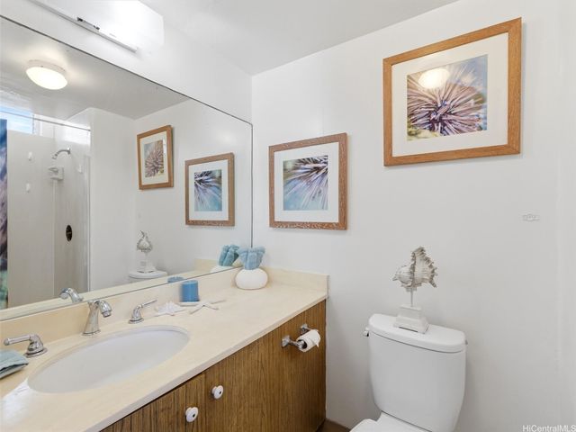 469 Ena Road 1901, Honolulu, HI 96815