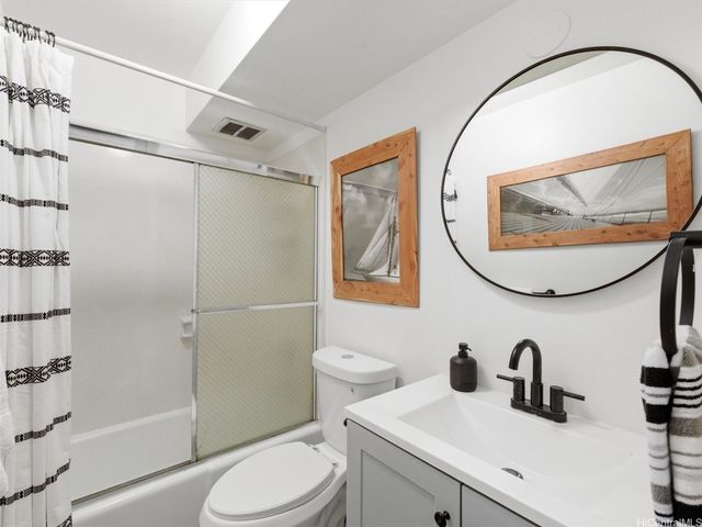 469 Ena Road 1901, Honolulu, HI 96815