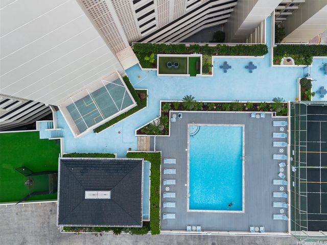 469 Ena Road 1901, Honolulu, HI 96815