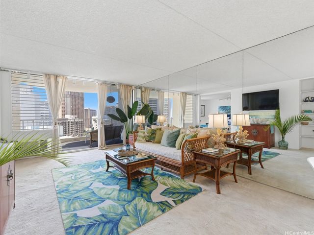 469 Ena Road 1901, Honolulu, HI 96815