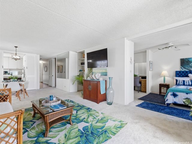 469 Ena Road 1901, Honolulu, HI 96815