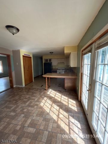 128 Grove St, Mahwah Twp., NJ 07430