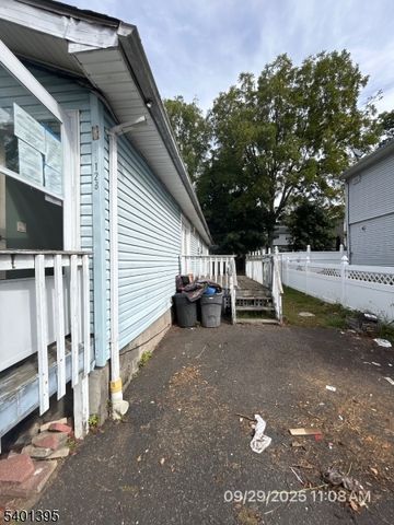 128 Grove St, Mahwah Twp., NJ 07430