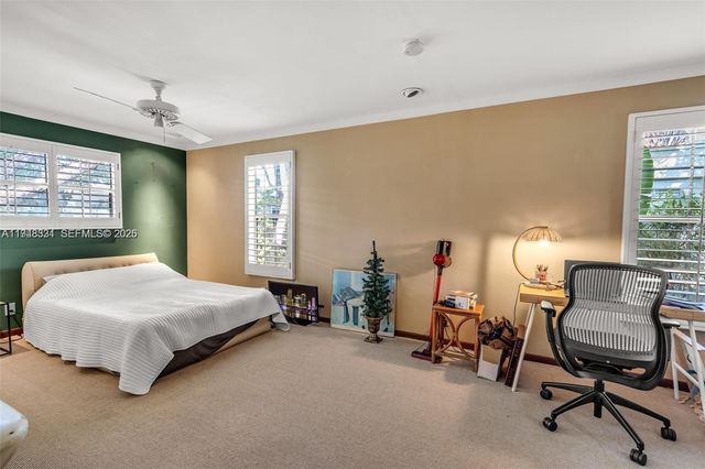 320 SE 10th Ave D, Pompano Beach, FL 33060