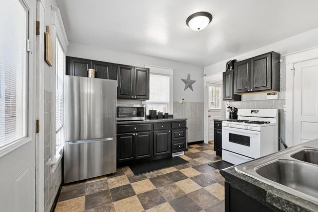 6826 26th AVENUE, Kenosha, WI 53143