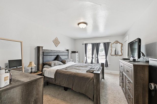 6826 26th AVENUE, Kenosha, WI 53143