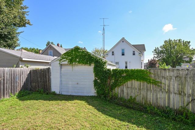 6826 26th AVENUE, Kenosha, WI 53143