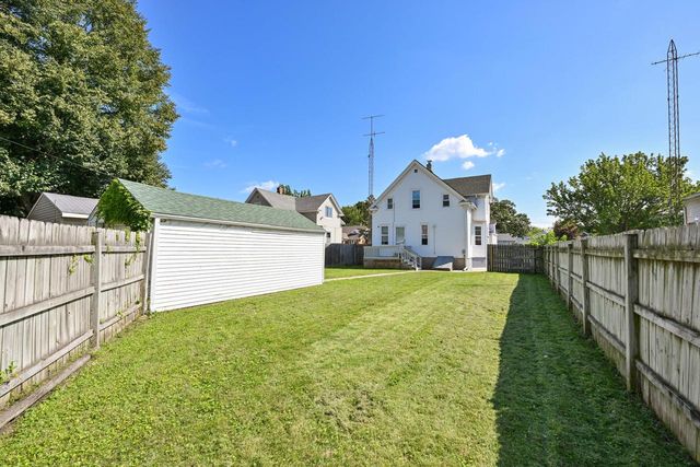 6826 26th AVENUE, Kenosha, WI 53143