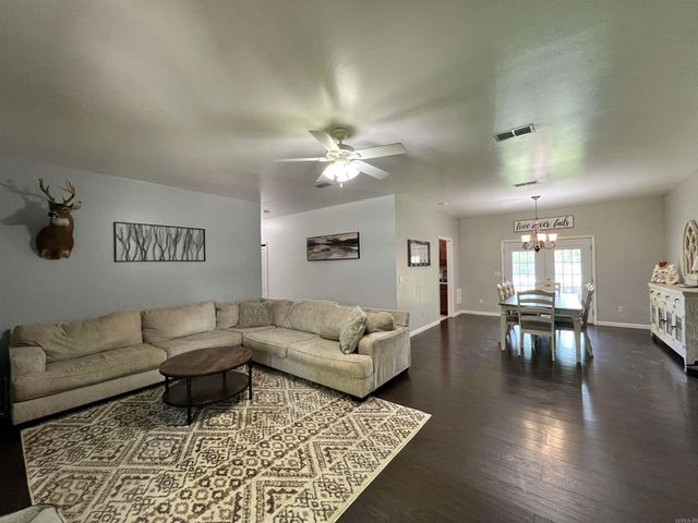 1678 Gentry Road, Star City, AR 71667