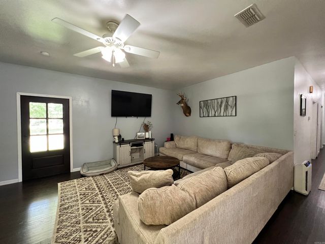 1678 Gentry Road, Star City, AR 71667