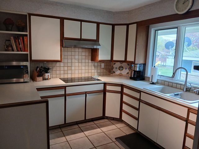 318 N Emily Street, Ludington, MI 49431