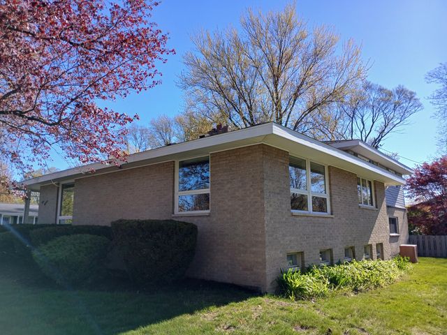 318 N Emily Street, Ludington, MI 49431