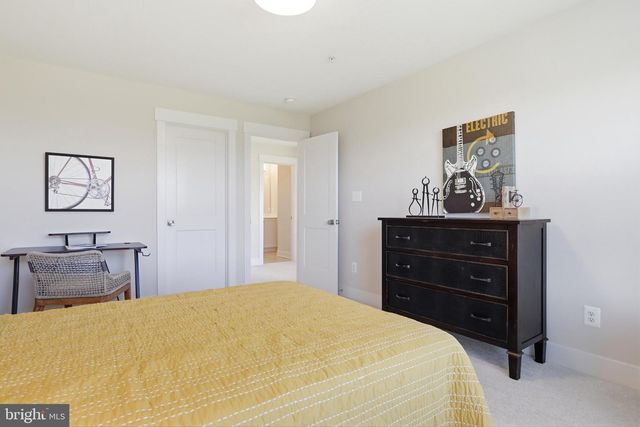 7026 RIDGE RD, Frederick, MD 21702