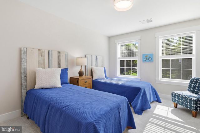 7026 RIDGE RD, Frederick, MD 21702