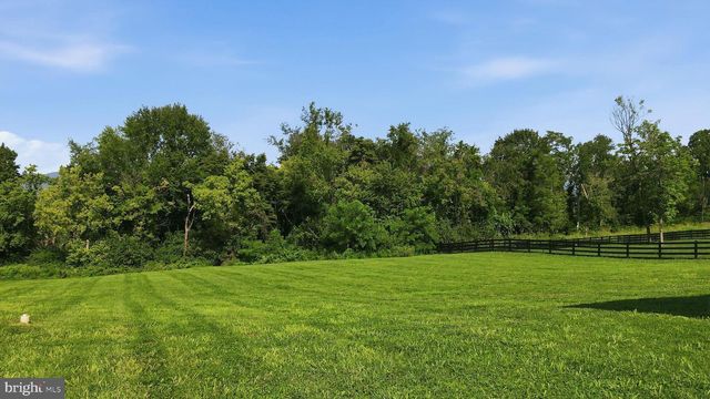 7026 RIDGE RD, Frederick, MD 21702
