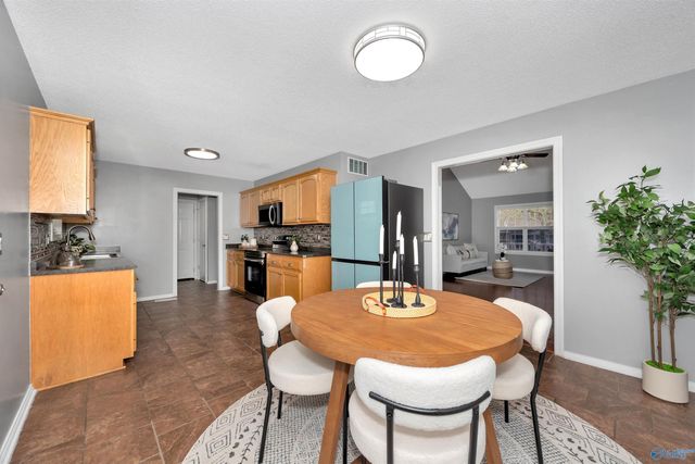 222 Mary Jo Isom Lane, Arab, AL 35016