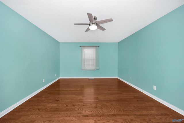 222 Mary Jo Isom Lane, Arab, AL 35016