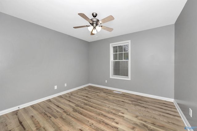 222 Mary Jo Isom Lane, Arab, AL 35016