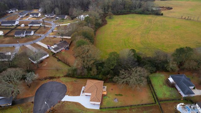 222 Mary Jo Isom Lane, Arab, AL 35016