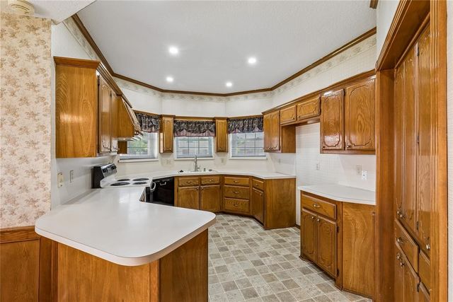 10620 Songbird Lane, Midwest City, OK 73130