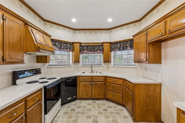 10620 Songbird Lane, Midwest City, OK 73130