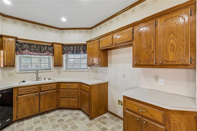 10620 Songbird Lane, Midwest City, OK 73130